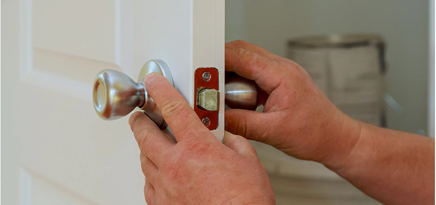 AAA Locksmiths For lock Replacement in Carol Stream, Illinois